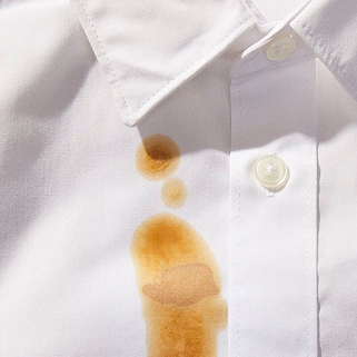 Как вывести пятна с рубашки: пошаговая инструкция